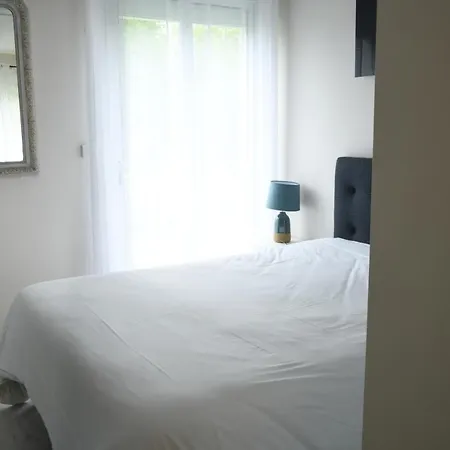 Duplex De 100m2 Avec 3 Vue דירה *