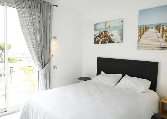 Duplex De 100m2 Avec 3 Vue Ρουαγιάν