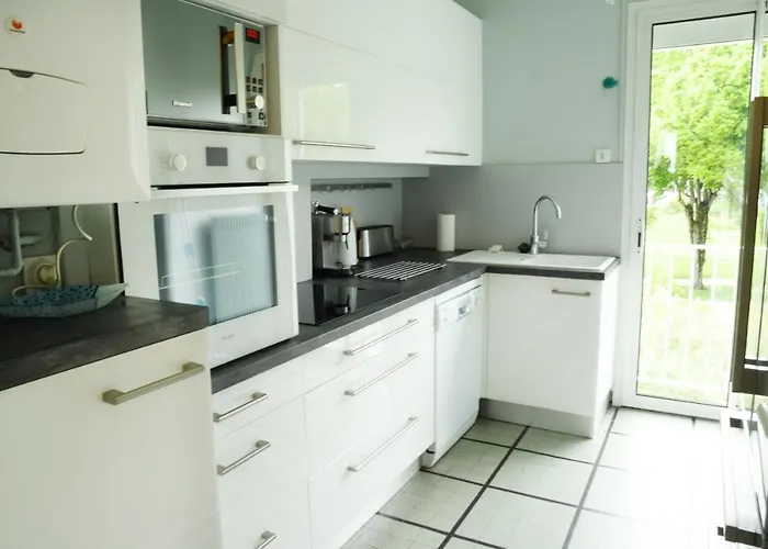 Duplex De 100m2 Avec 3 Vue Апартаменты *